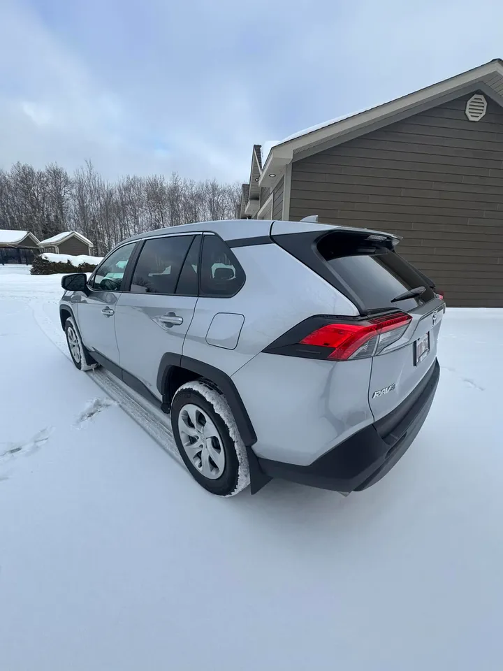 2023 Toyota Rav 4 LE Image