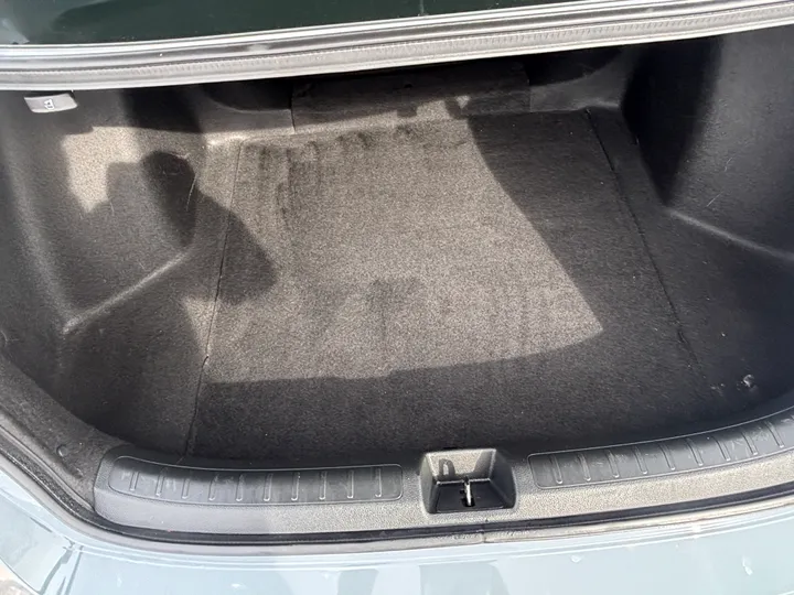 2022 Honda Civic Sport Image