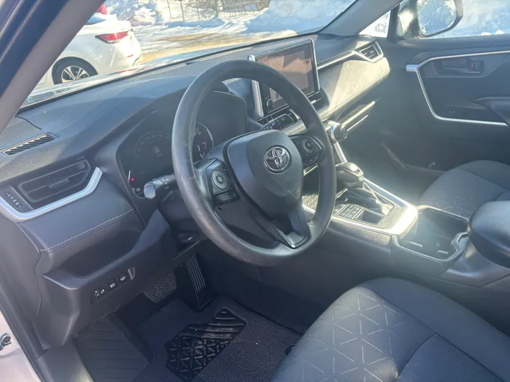 2023 Toyota Rav 4 LE Image