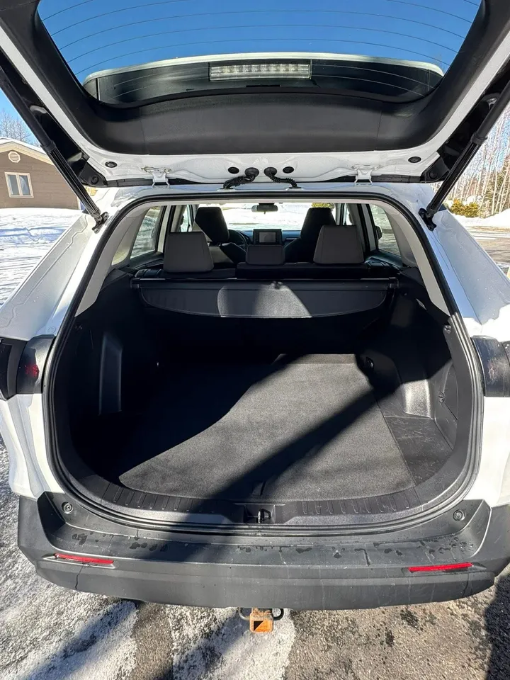 2019 Toyota Rav 4 XLE Image