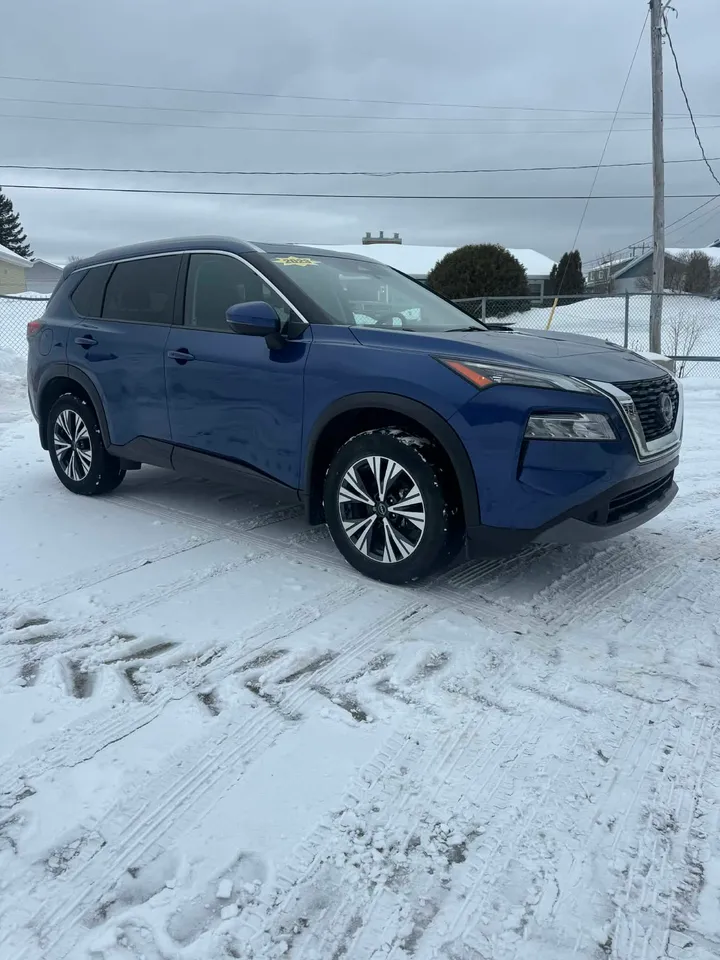 2023 Nissan Rogue SV Image