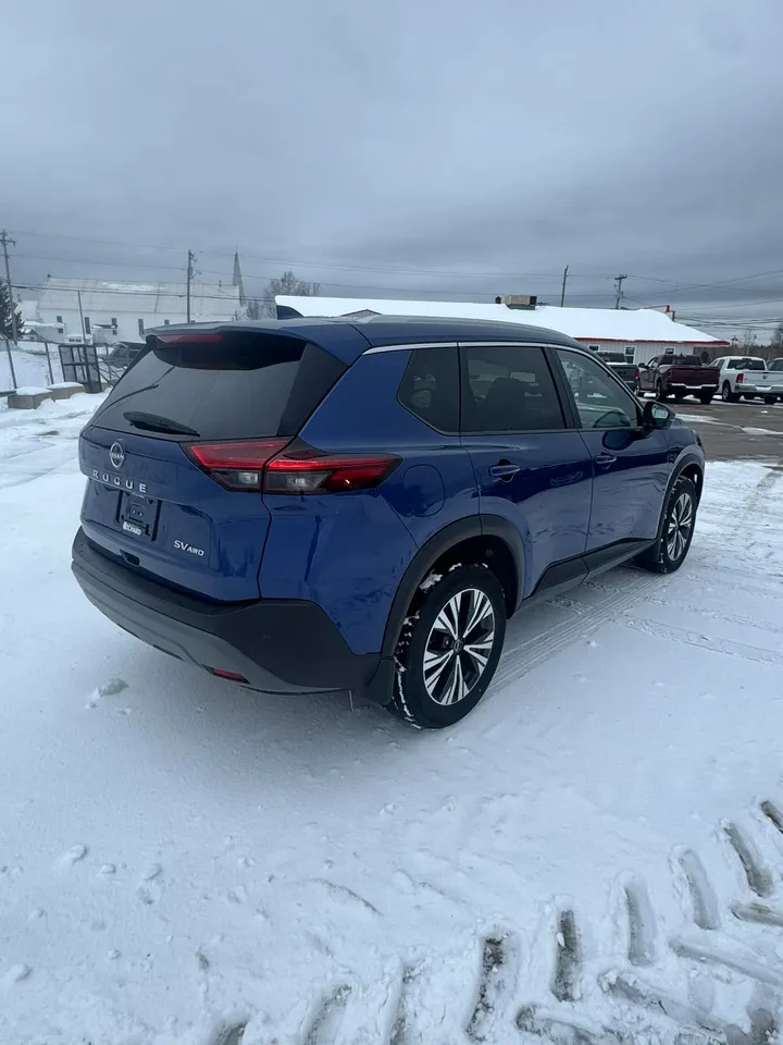 2023 Nissan Rogue SV Image
