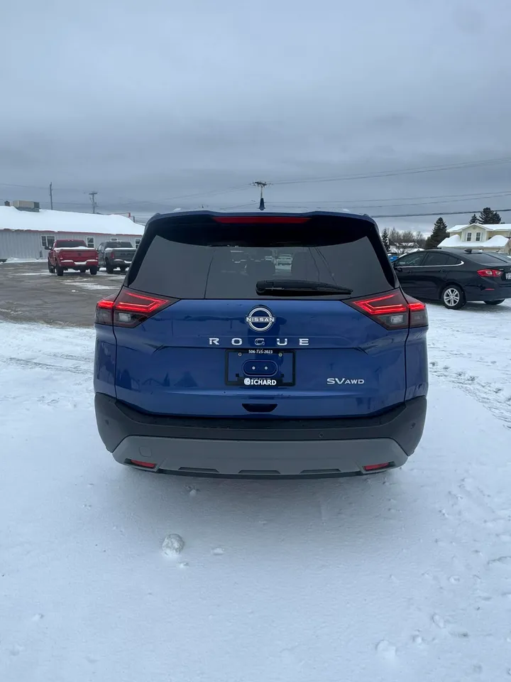 2023 Nissan Rogue SV Image