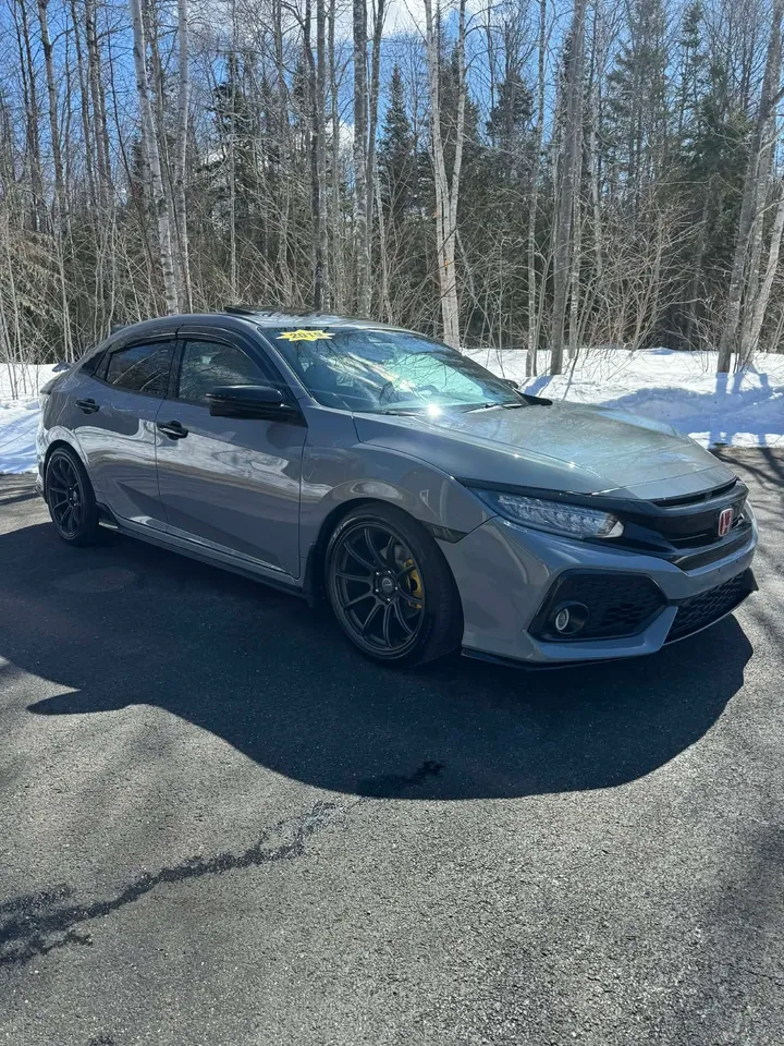 2019 Honda Civic Hatchback Touring Image