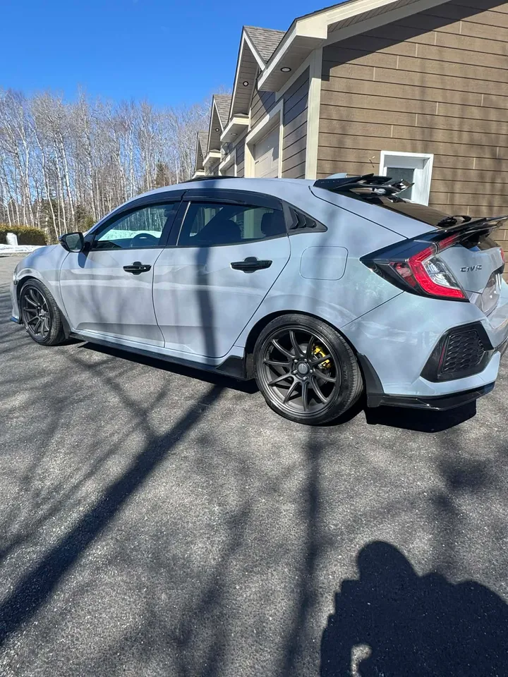 2019 Honda Civic Hatchback Touring Image