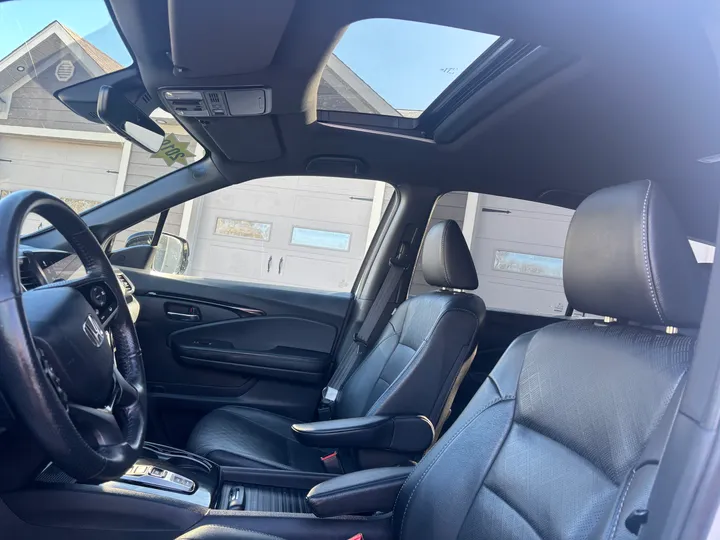 2019 Honda Passport Touring Image