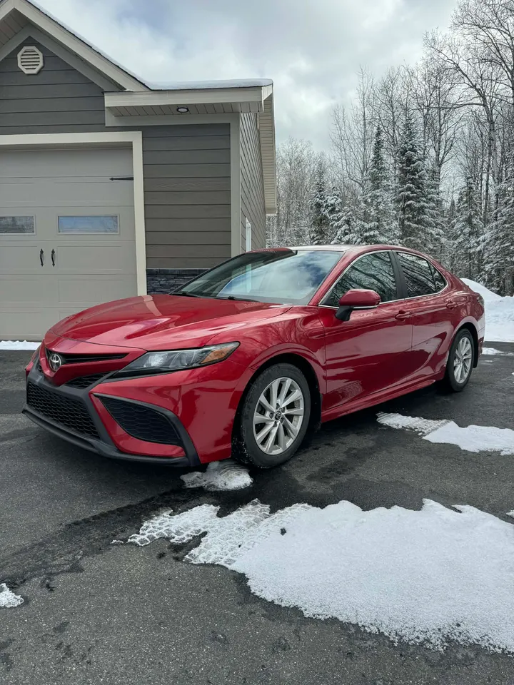 2021 Toyota Camry SE AWD Image
