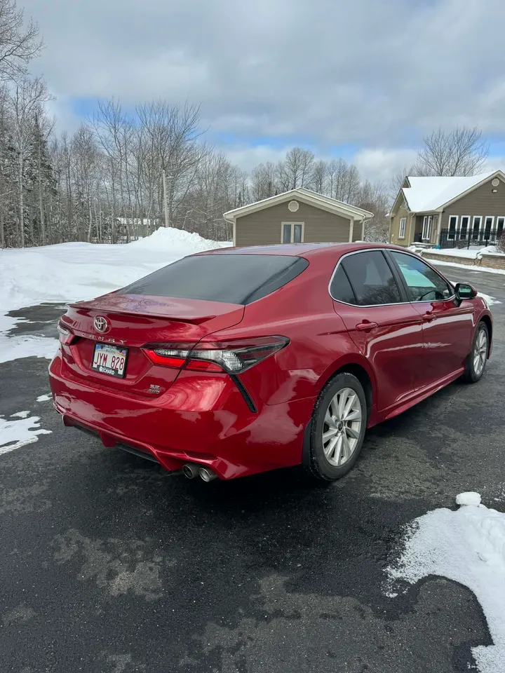 2021 Toyota Camry SE AWD Image