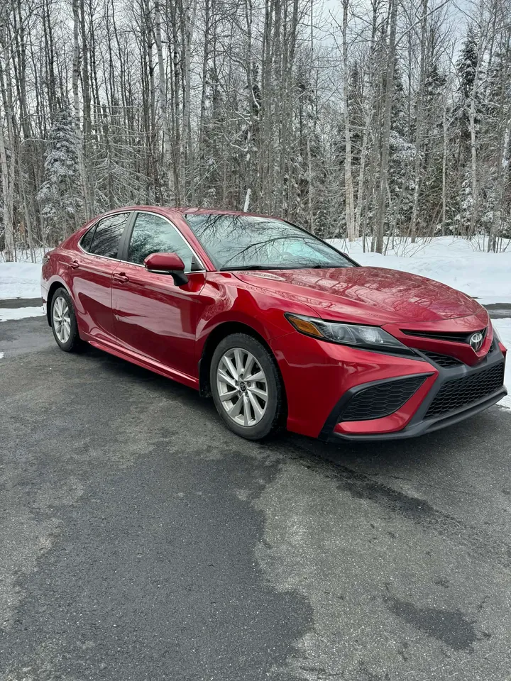 2021 Toyota Camry SE AWD Image