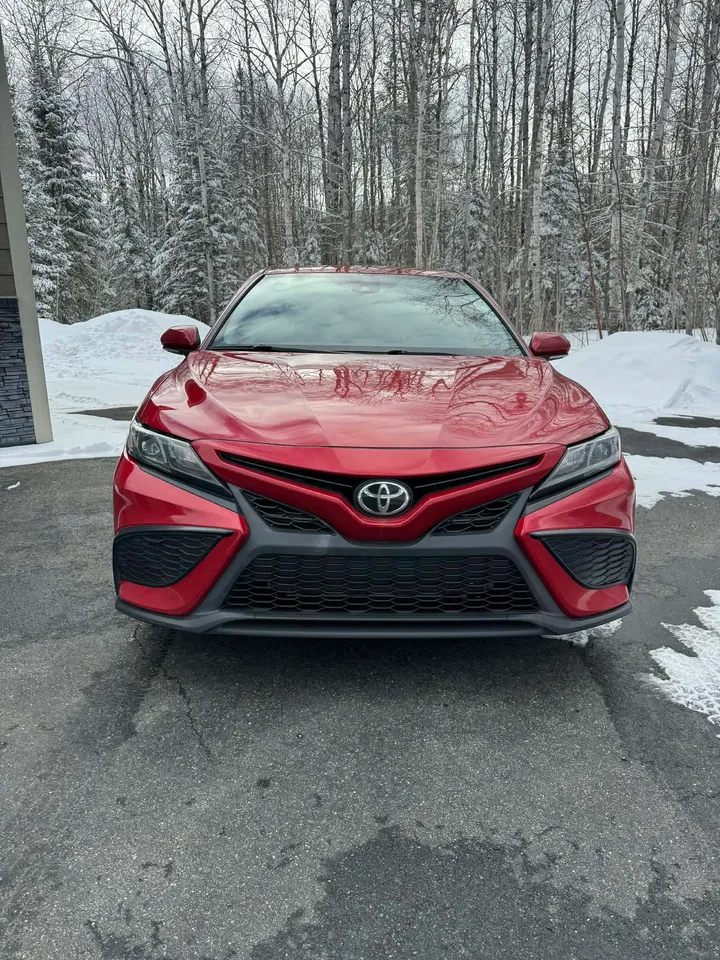 2021 Toyota Camry SE AWD Image
