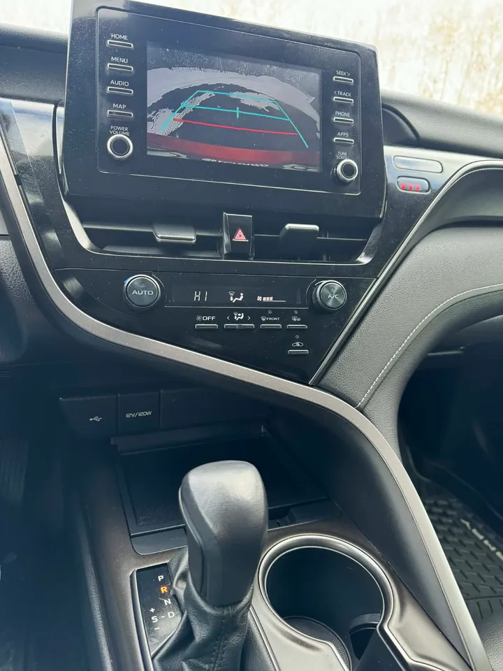 2021 Toyota Camry SE AWD Image