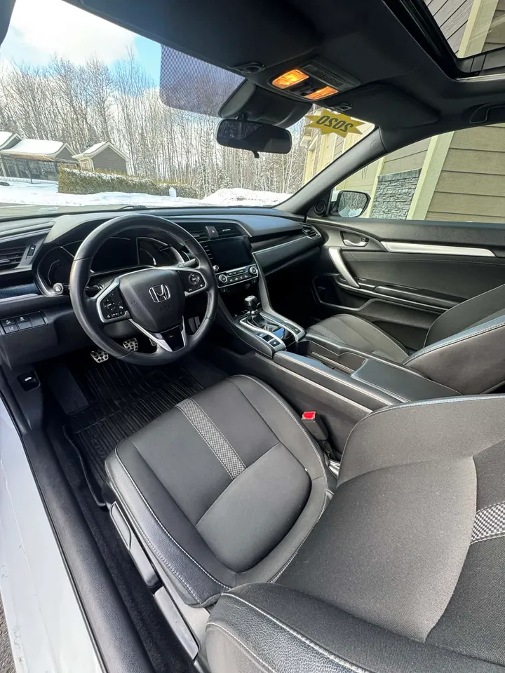 2020 Honda Civic Hatchback Sport Image