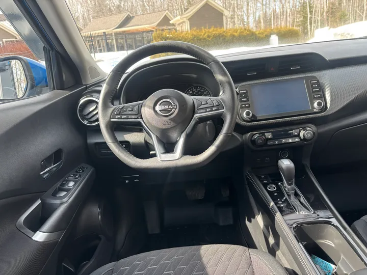 2024 Nissan Kicks SV Image