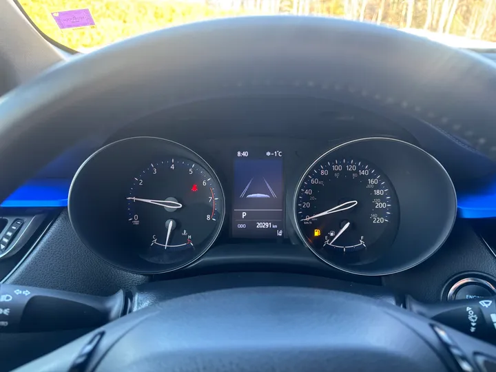 2021 Toyota CH-R XLE Image