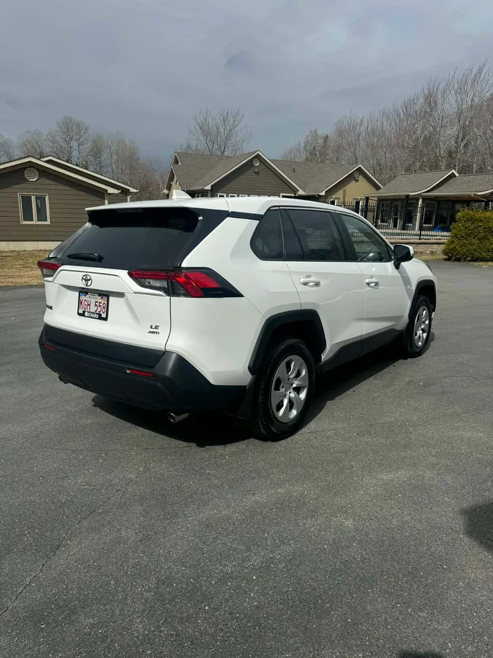 2023 Toyota Rav 4 LE Image