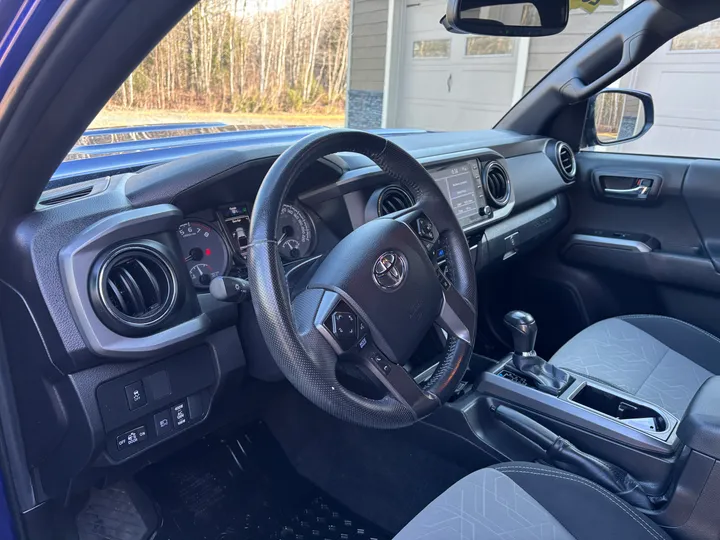 2022 Toyota Tacoma Trd Sport Image
