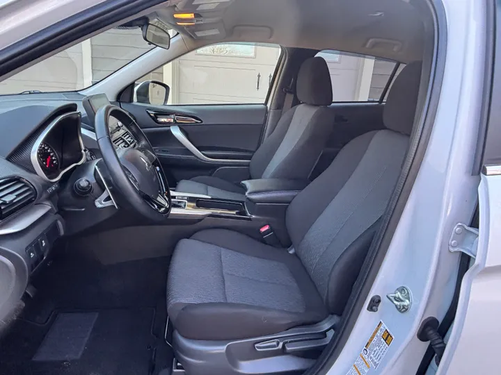2023 Mitsubishi Eclipse Cross Image