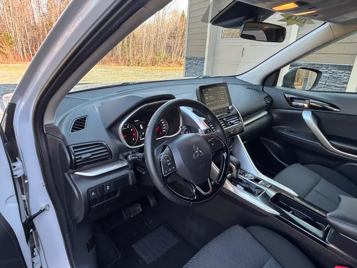 2023 Mitsubishi Eclipse Cross Image