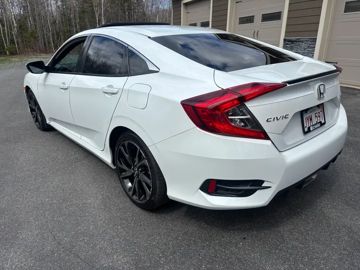 2021 Honda Civic Sport Image