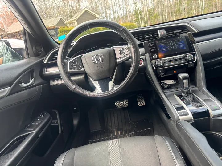 2021 Honda Civic Sport Image