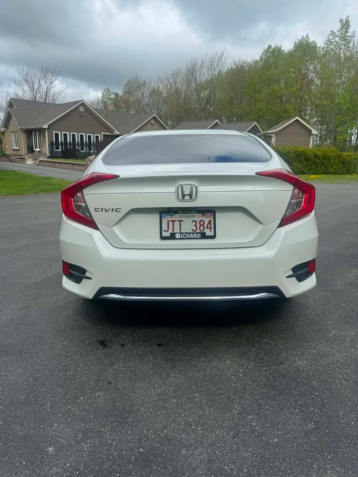 2019 Honda Civic LX Image