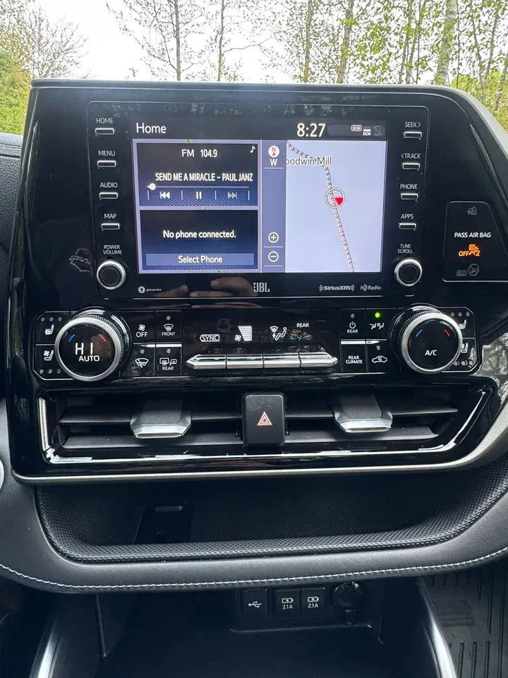 2021 Toyota Highlander Limited Image