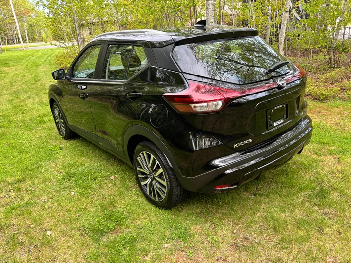 2024 Nissan Kicks SV Image