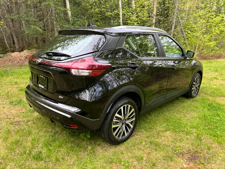 2024 Nissan Kicks SV Image