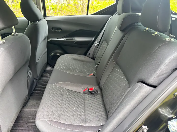 2024 Nissan Kicks SV Image