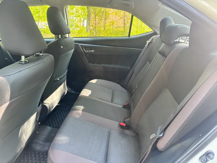 2018 Toyota Corolla LE Image