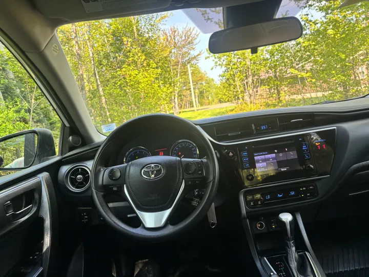 2018 Toyota Corolla LE Image