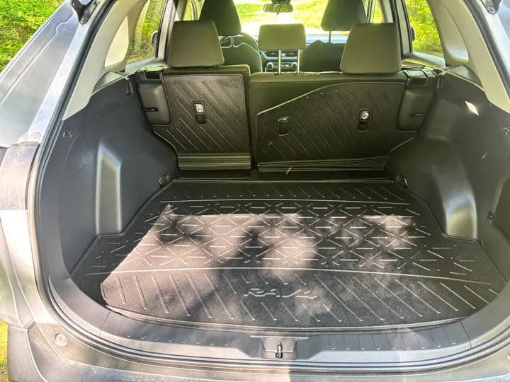2023 Toyota Rav 4 LE Image