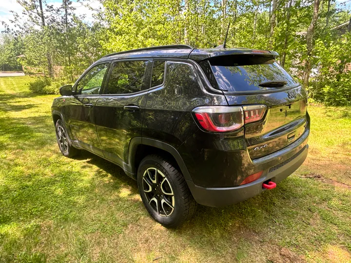 2024 Jeep Compass Trailhawk Image