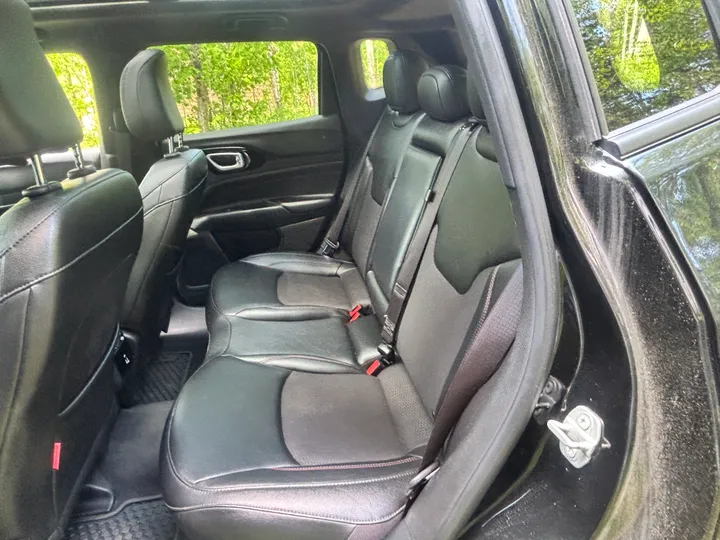 2024 Jeep Compass Trailhawk Image