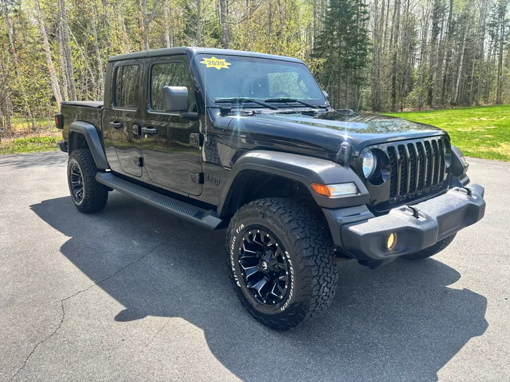 2020 Jeep Gladiator Sport Image