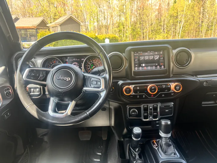 2020 Jeep Gladiator Sport Image