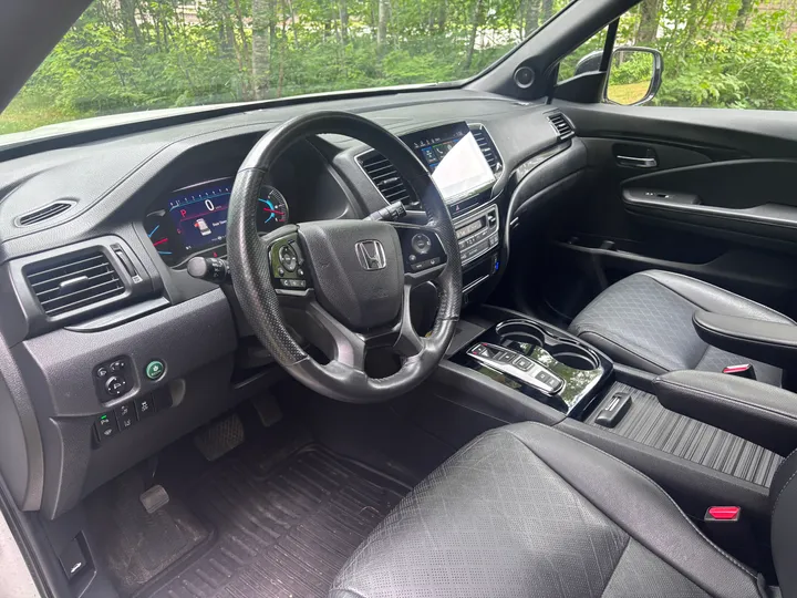 2019 Honda Passport Touring  Image