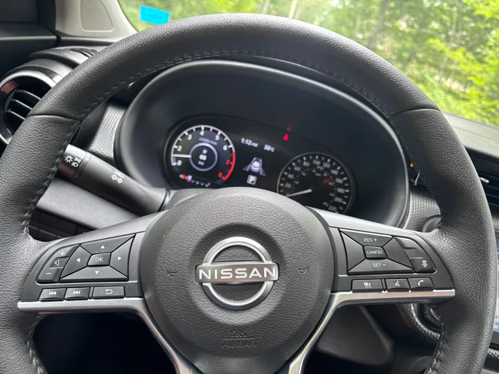 2024 Nissan Kicks SV Image