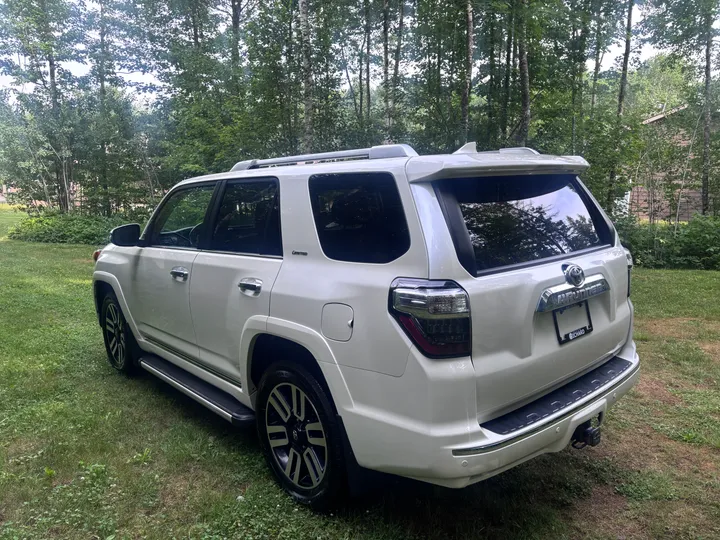 2022 Toyota 4 Runner Limited Image