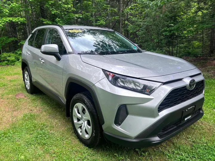 2020 Toyota Rav 4 LE Image