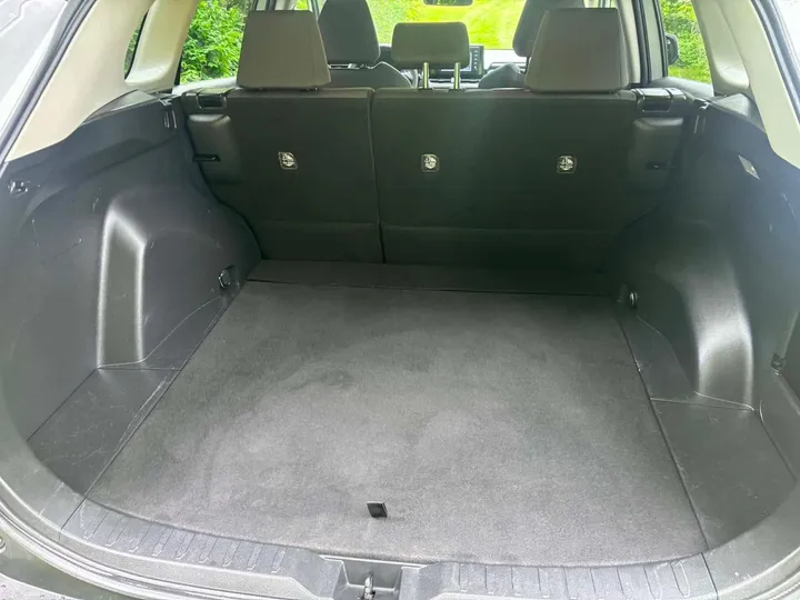 2020 Toyota Rav 4 LE Image
