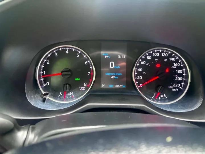 2020 Toyota Rav 4 LE Image