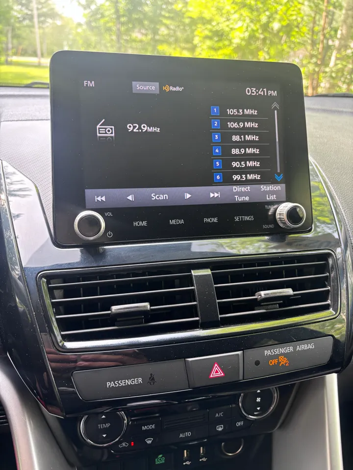 2022 Mitsubishi Eclipse Cross ES Image