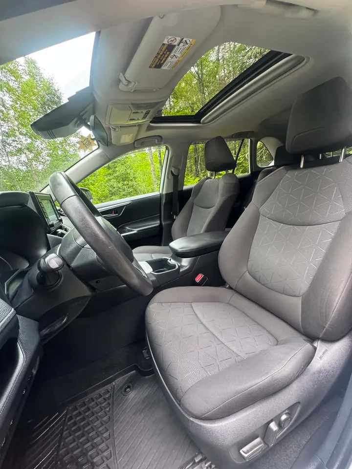 2022 Toyota Corolla XLE Image
