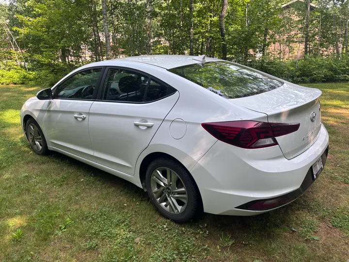 2019 Hyundai Elantra Image