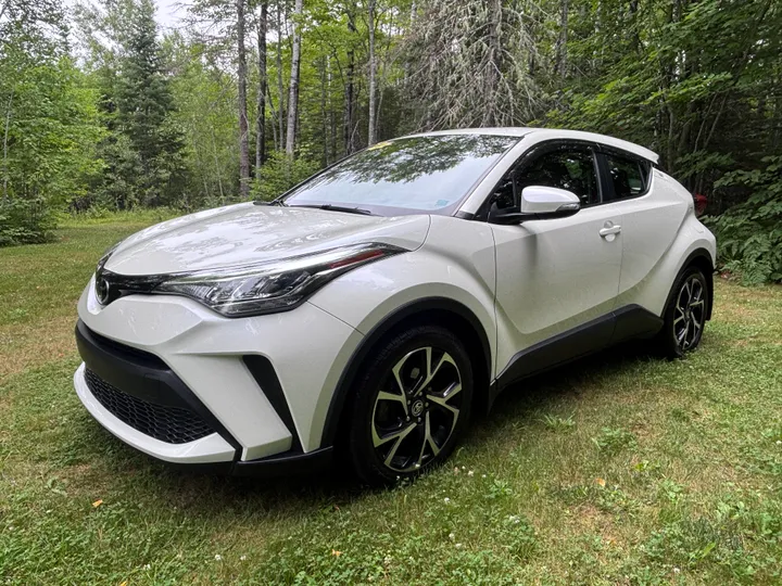 2020 Toyota C-HR XLE Premium Image