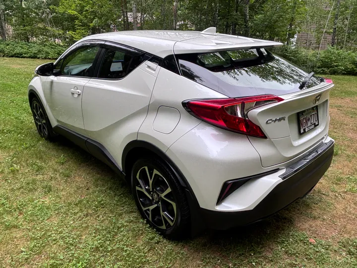 2020 Toyota C-HR XLE Premium Image