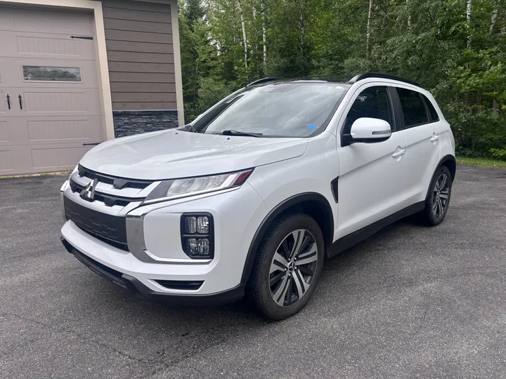 2023 Mitsubishi RVR GT Image