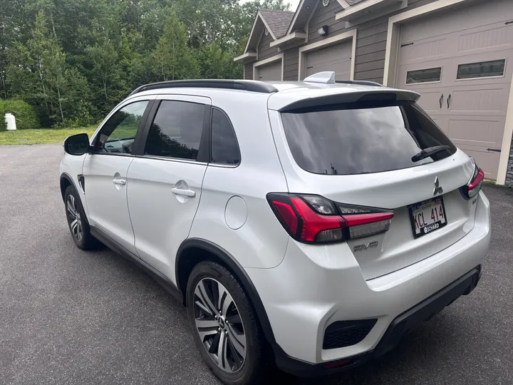2023 Mitsubishi RVR GT Image