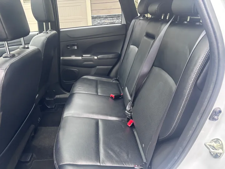 2023 Mitsubishi RVR GT Image